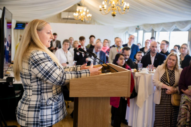 Dr Lisa Cameron MP